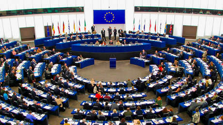 Parlamento Europeo aprueba resolución que insta a derribar aviones rusos en el cielo de Europa