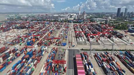 China contraataca a las restricciones de EE.UU. con una nueva tarifa