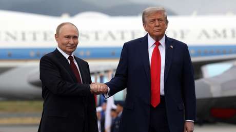 Putin y Trump mantienen una conversación telefónica
