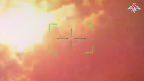 VIDEO: Guerán ruso pulveriza un punto de despliegue de las fuerzas de Kiev