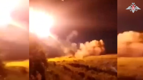 VIDEO: Fuego termobárico ruso elimina un bastión ucraniano