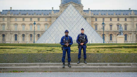 "Vergüenza inconmesurable": ¿Qué dice la prensa mundial sobre el robo del Louvre?