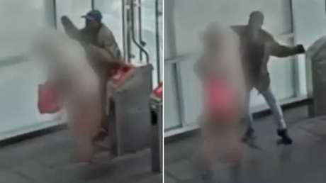 VIDEO: Anciana recibe brutal paliza en el metro por hombre que no pagó el pasaje