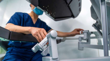 De Kuwait a Brasil: telecirugías hechas a 12.000 km de distancia entran al Guinness