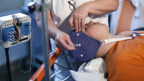 Científicos confirman una vieja teoría de audición de 'voces' en personas con esquizofrenia