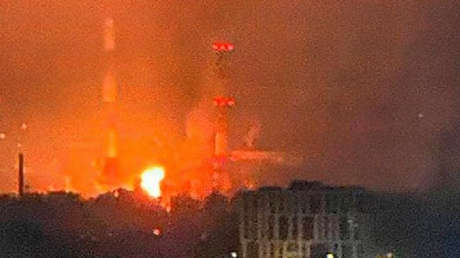 Incendio masivo en Kiev tras un ataque ruso (VIDEOS, FOTOS)