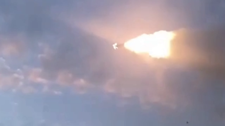 VIDEO: El impresionante despegue de un misil antiaéreo ruso en medio de un tranquilo atardecer