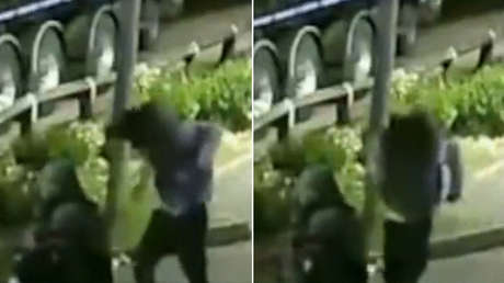 Migrante ilegal baila tras matar con un destornillador a una mujer en Europa (VIDEO)