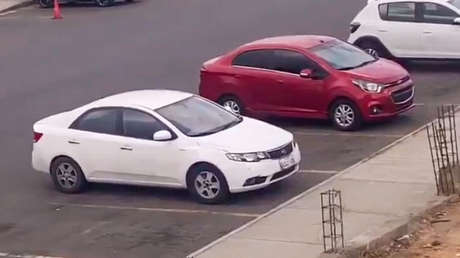 Deja un 'imborrable' mensaje en el auto de su novio infiel