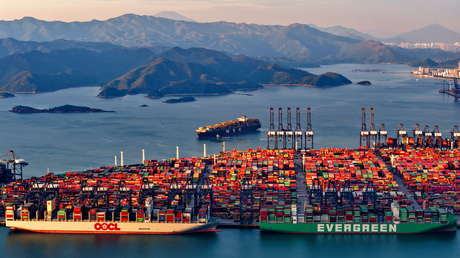 EE.UU.: Los aranceles del 100 % contra China ya están "fuera de la mesa"