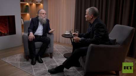 Filósofo ruso Duguin: "Cada vez que Occidente siente el avance del orden multipolar, libra guerras"