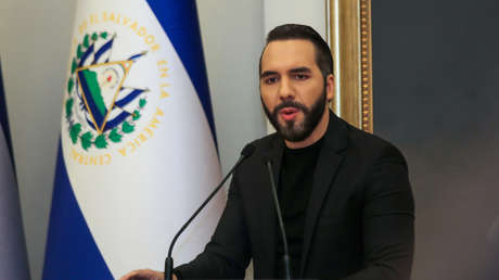 Bukele se jacta de que su apellido ahora "es un verbo"