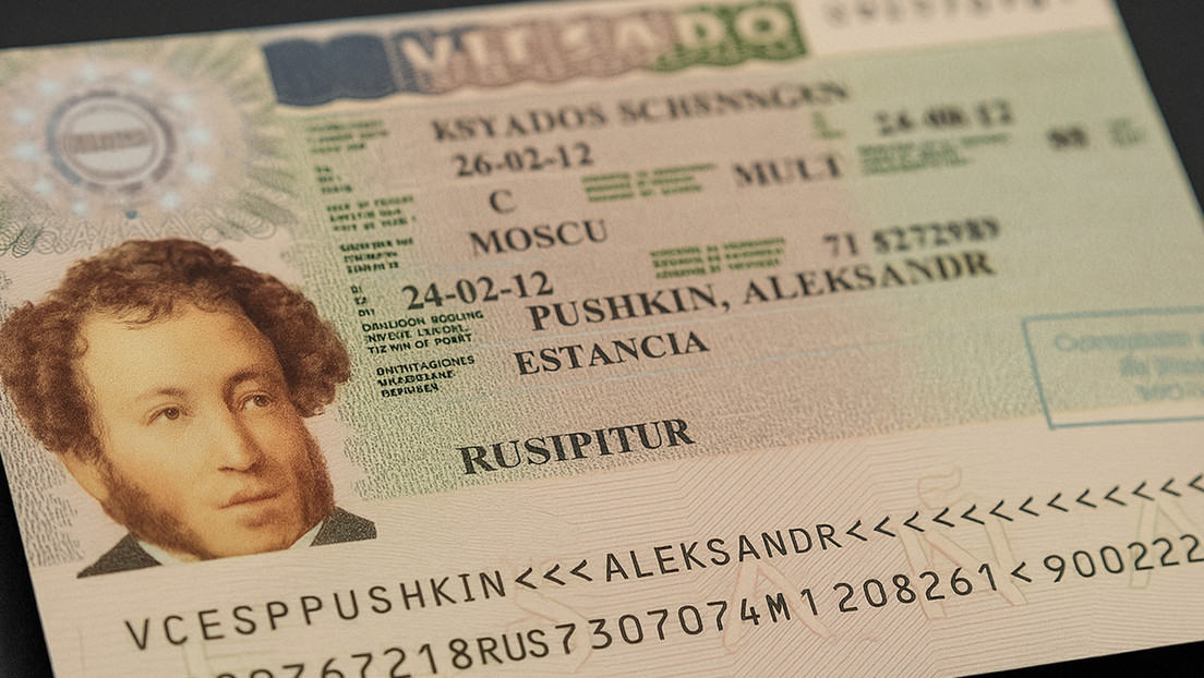 ¿No necesitan "turistas solventes"?: Moscú comenta las restricciones de visas Schengen para rusos