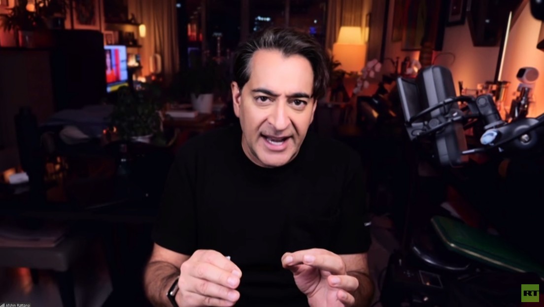 Periodista acusa a la BBC de ser herramienta del "dominio propagandístico"