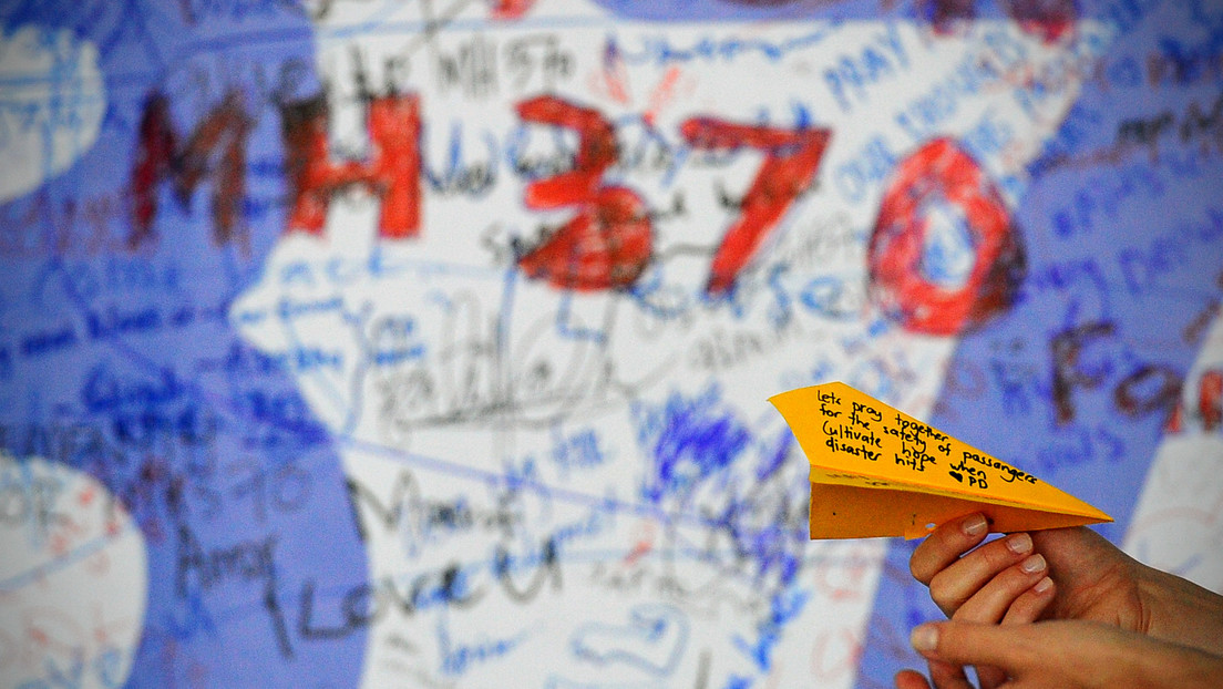 El misterio del avión que se esfumó con 239 personas a bordo hace más de una década