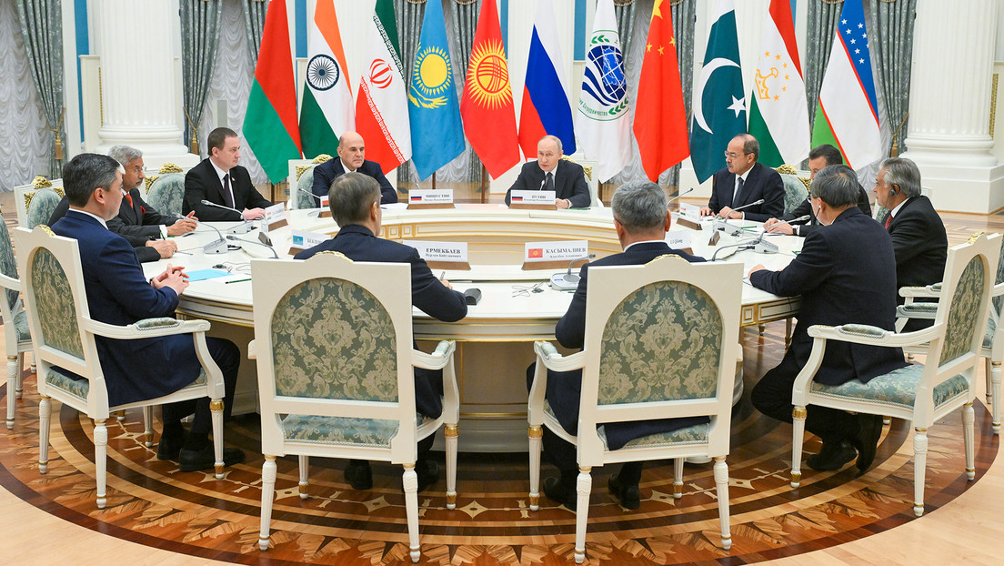 "Todos compartimos un objetivo común": Putin recibe a miembros del Consejo de Jefes de Gobierno de la OCS