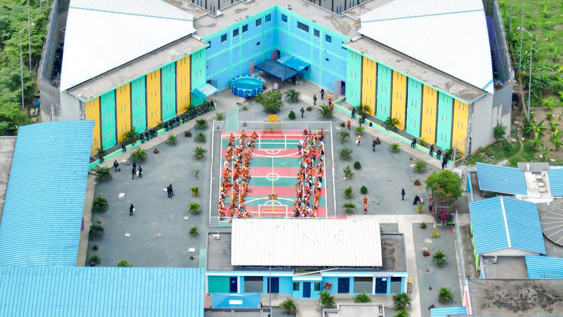 Encuentran al menos a 10 reclusos muertos por tuberculosis en una cárcel de Ecuador