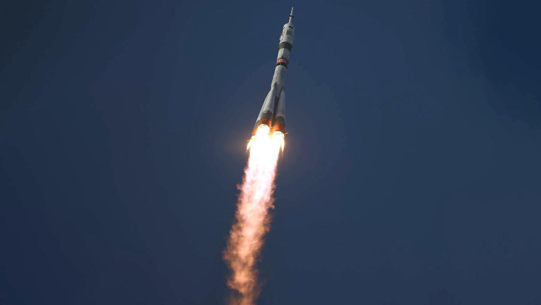 El 'cohete de los sueños' ruso con dibujos de niños con cáncer despega hacia la estación espacial