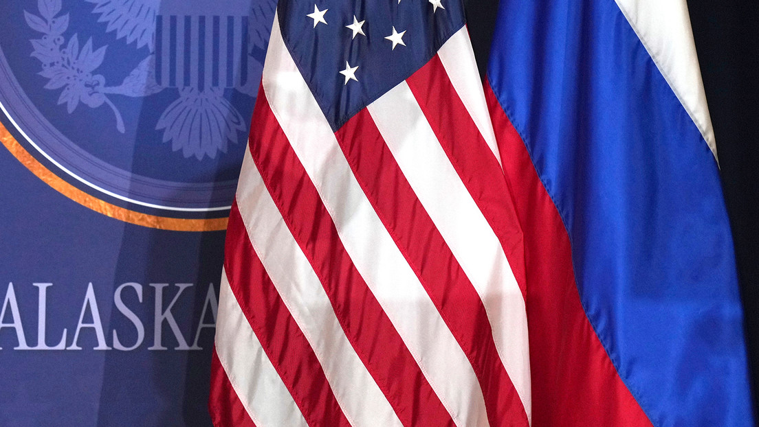 Kremlin: Rusia negocia actualmente sobre Ucrania solo con Estados Unidos