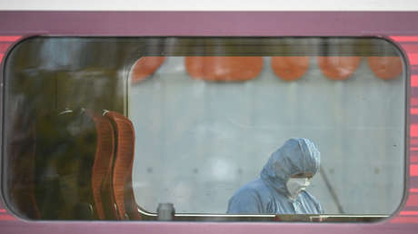 Matanza sangrienta con cuchillo en un tren en el Reino Unido