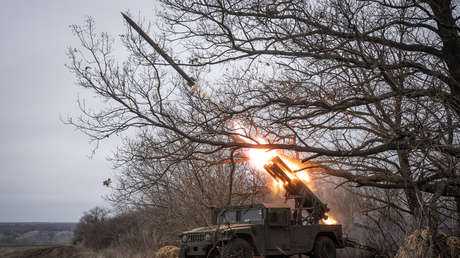 MINUTO A MINUTO: "Сatástrofe" de Kiev en ciudad clave en medio de exitosos ataques rusos a infraestructura militar