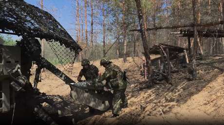 El 'zar' de la artillería moderna: militares rusos revelan secretos del cañón de alta potencia 2S7 Pión