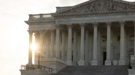 El Senado de EE.UU. da el primer paso para poner fin al cierre del Gobierno más largo de la historia