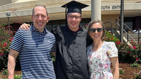 "'Coach' de suicidio": padres demandan a ChatGPT por incitar la muerte de su hijo