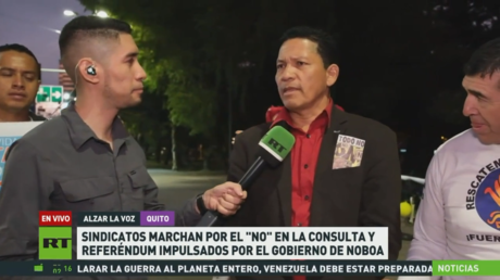 Sindicatos marchan por el 'no' en la consulta y referéndum impulsados por el Gobierno de Noboa