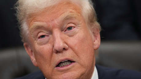 Así reacciona Trump ante una incómoda pregunta sobre las nuevas revelaciones del caso Epstein