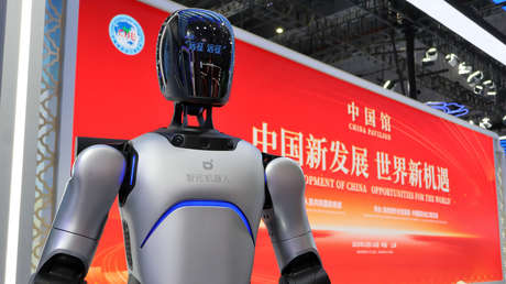 China inicia la producción en masa de robots humanoides autónomos (VIDEO)