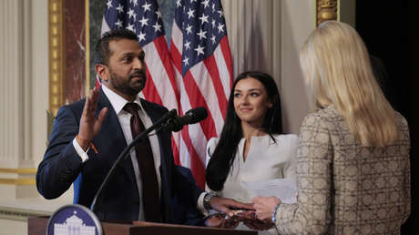 El jefe del FBI habría utilizado a agentes SWAT para proteger a su novia