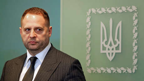 Destituir o no destituir: el dilema de Zelenski sobre su 'mano derecha' ante el revuelo por el megaescándalo