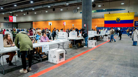 Dimiten dos ministros de Noboa tras el fracaso del referendo en Ecuador