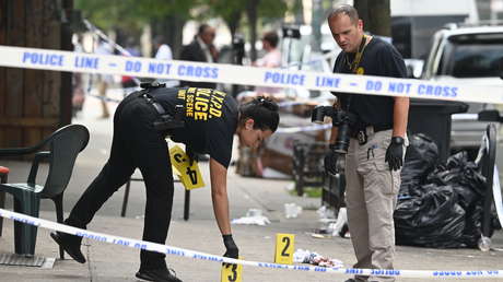 Condenan a pareja que tapó desagües con restos humanos tras descuartizar a sus compañeros de piso