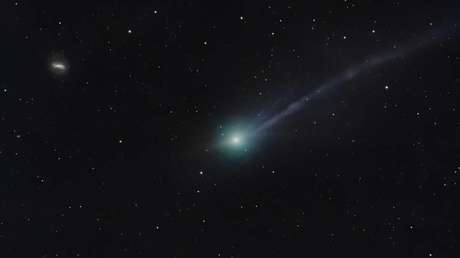 "De otro mundo": 3I/ATLAS 'se cuela' en la foto de una galaxia y reaviva el debate de sus orígenes