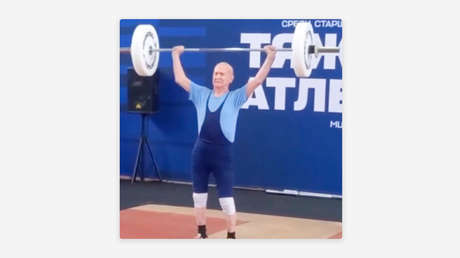 VIDEO: 'Abuelo de hierro' de 93 años gana competencia de halterofilia en Rusia
