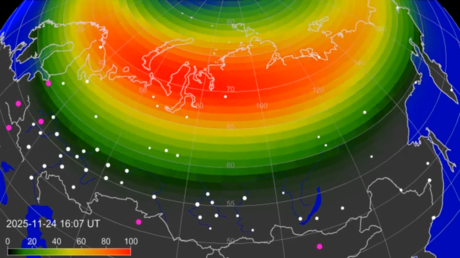 Una zona de intensas auroras polares se está formando sobre Rusia