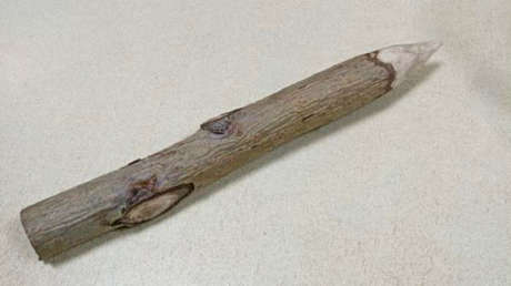 Mujer rusa intenta entrar a un tribunal armada con un "poderoso talismán"