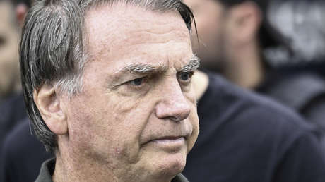 Formación de Bolsonaro le suspende de sus funciones y salario tras la detención