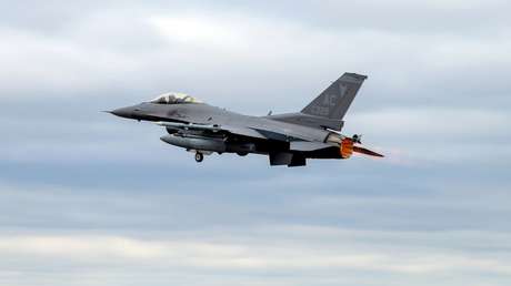Un F-16 intercepta una aeronave que se acercó a la residencia de Trump en Florida