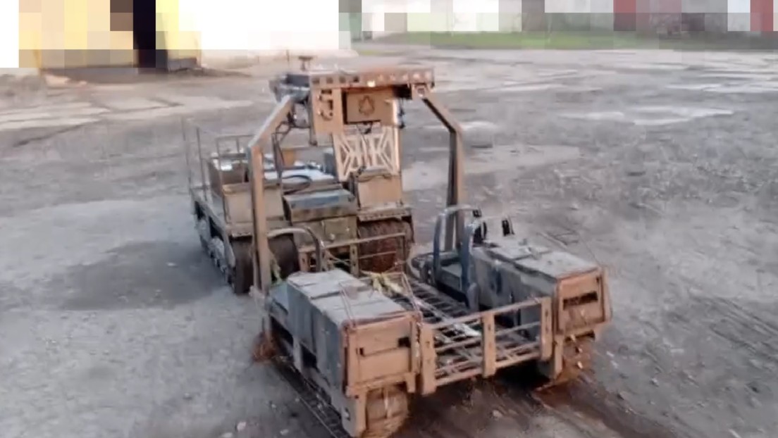 VIDEO: Robot ucraniano 'se rinde' a un robot ruso