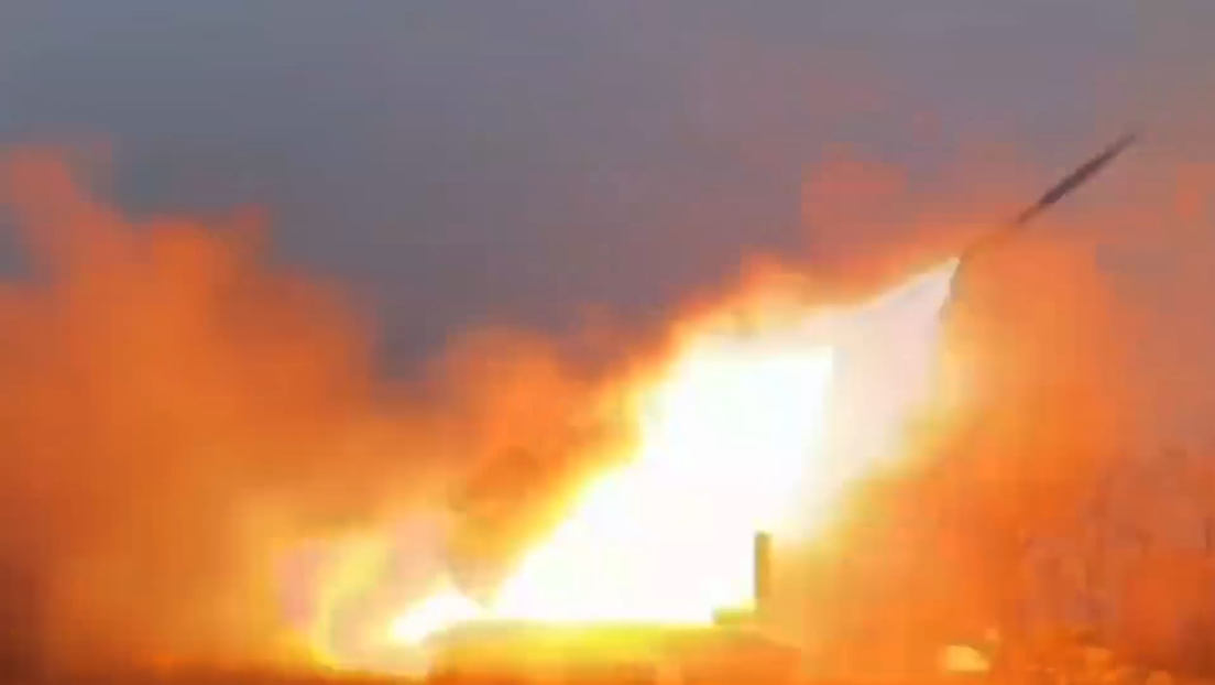 VIDEO: Misiles termobáricos rusos aplastan fortificaciones y personal enemigo