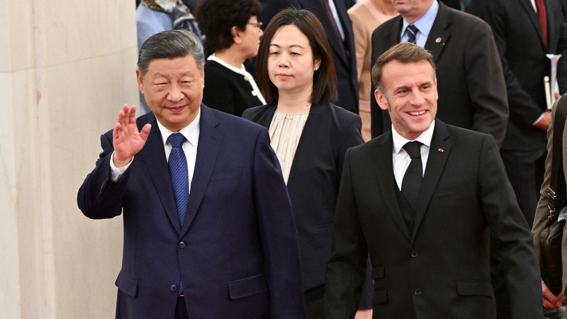 Xi insta a Francia a "mantenerse firmemente en el lado correcto de la historia"