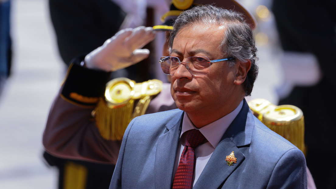 Petro pide a militares colombianos defender la "soberanía con la vida" ante amenazas de EE.UU.