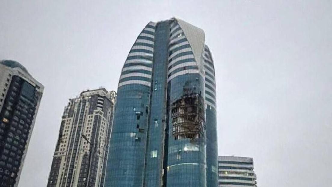 Reportan una explosión en un centro de negocios en la capital de Chechenia