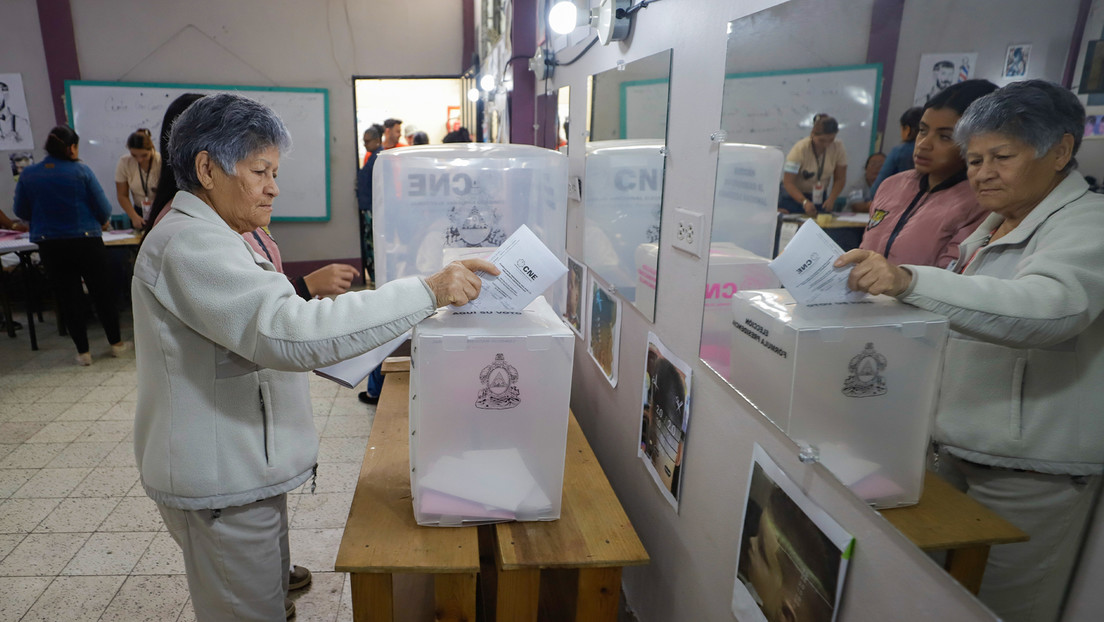 "La democracia está a prueba": EE.UU. se pronuncia en medio del 'baile de cifras' del conteo en Honduras