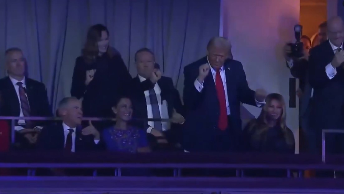 El baile viral de Trump al conсlucir el sorteo del Mundial (VIDEO)