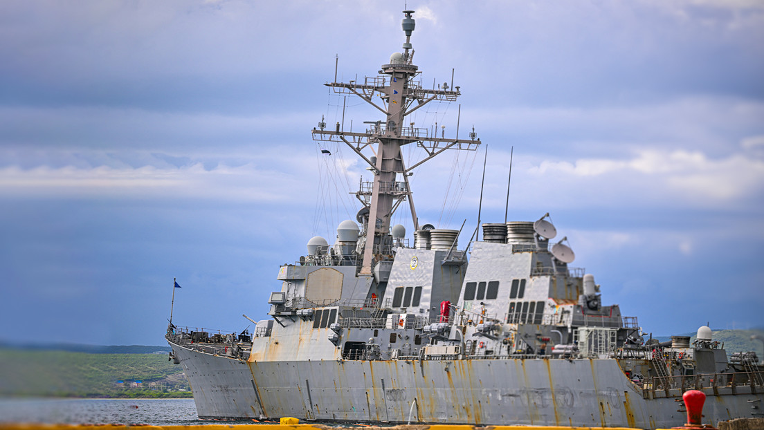 "Hoy tomaría la misma decisión": Hegseth valida el segundo ataque que remató una 'narcolancha'