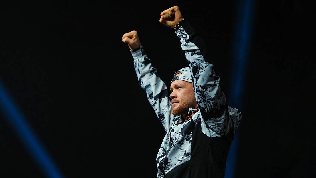 El ruso Piotr Yan recupera el cinturón de la UFC en el peso gallo